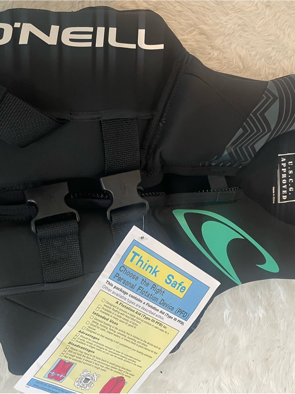 O'Neill Black Life Vest Label Panel - Picture 4 of 6